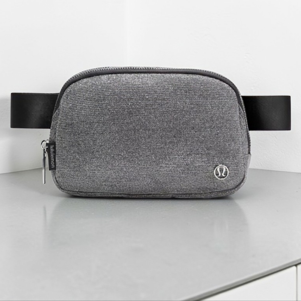 NEW Lululemon Everywhere Belt Bag - Glitter 1L